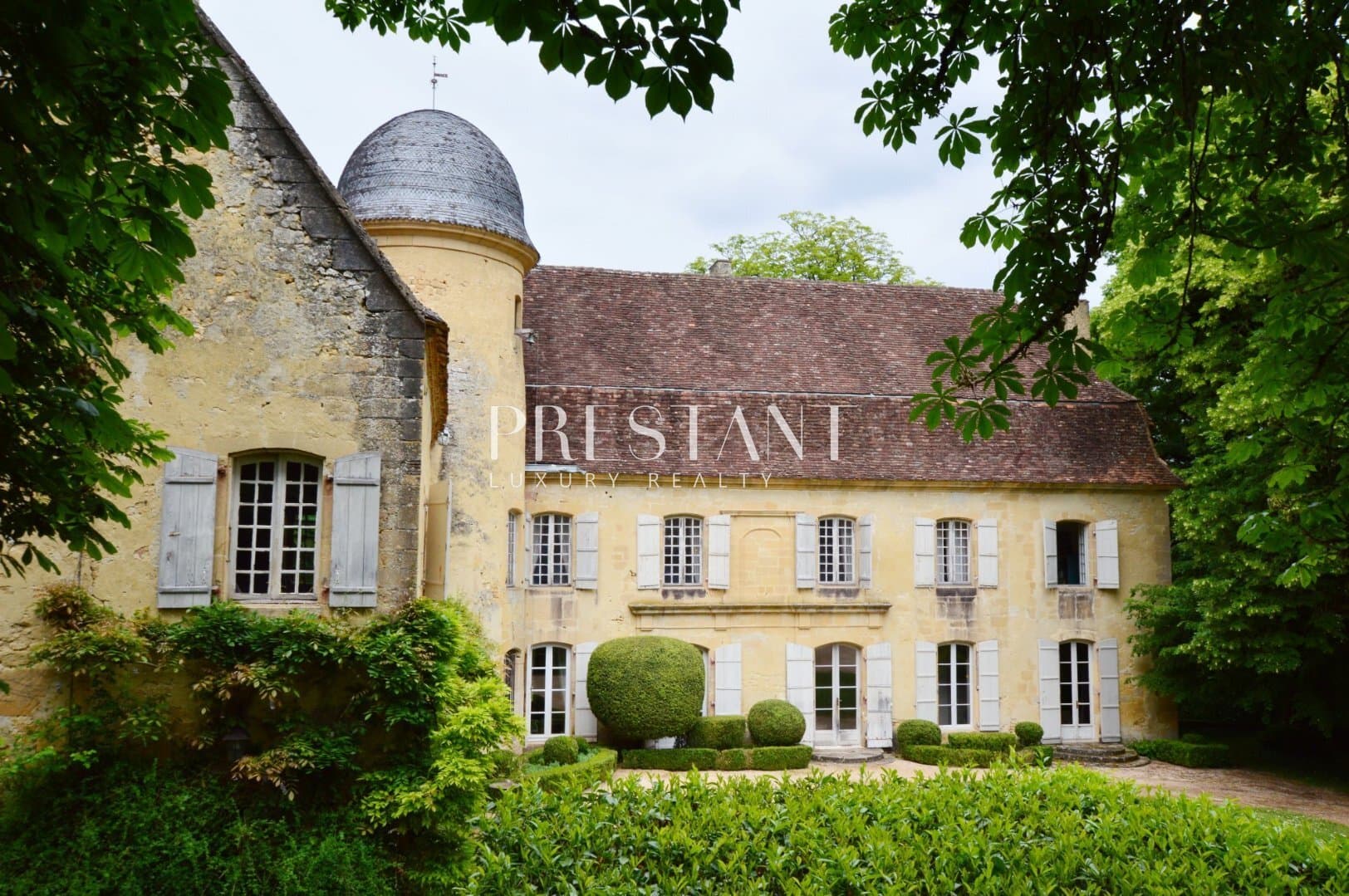 Charming Château With 450 Sqm Living Space And 64 Hectare Estate 3