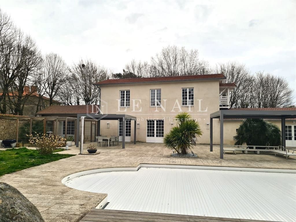 Historic 18th Century Château Set Within 103 Acres Of Picturesque Grounds 3