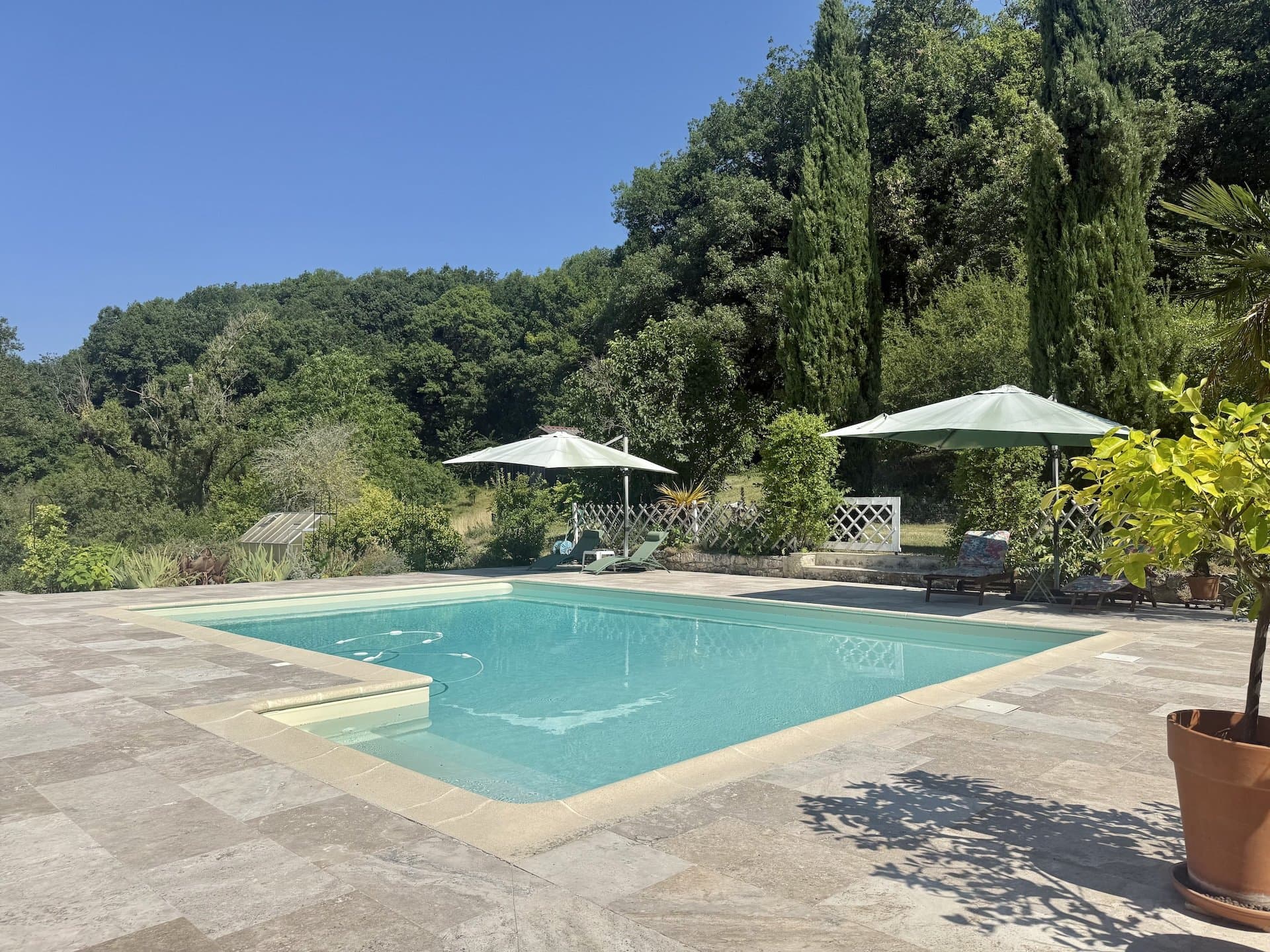 Charming Stone House With Pool And Expansive Grounds 2