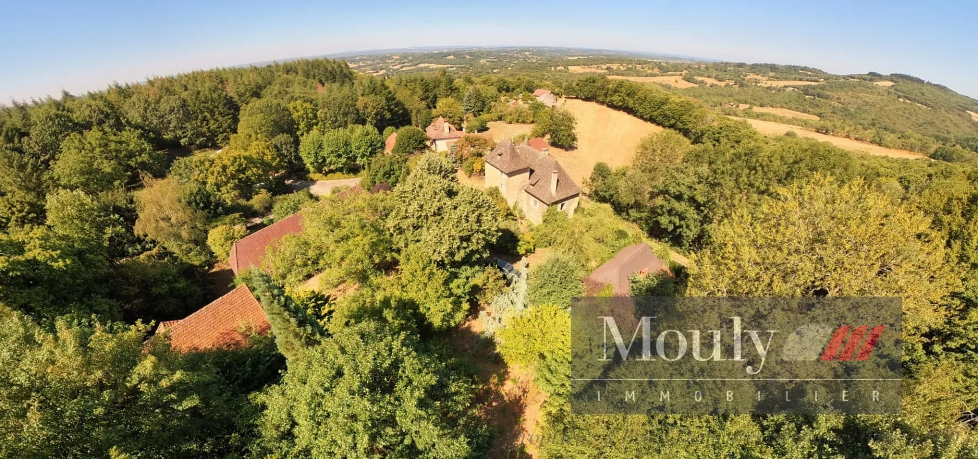 Character Property With 200 Sqm Living Space And 5 Bedrooms 2