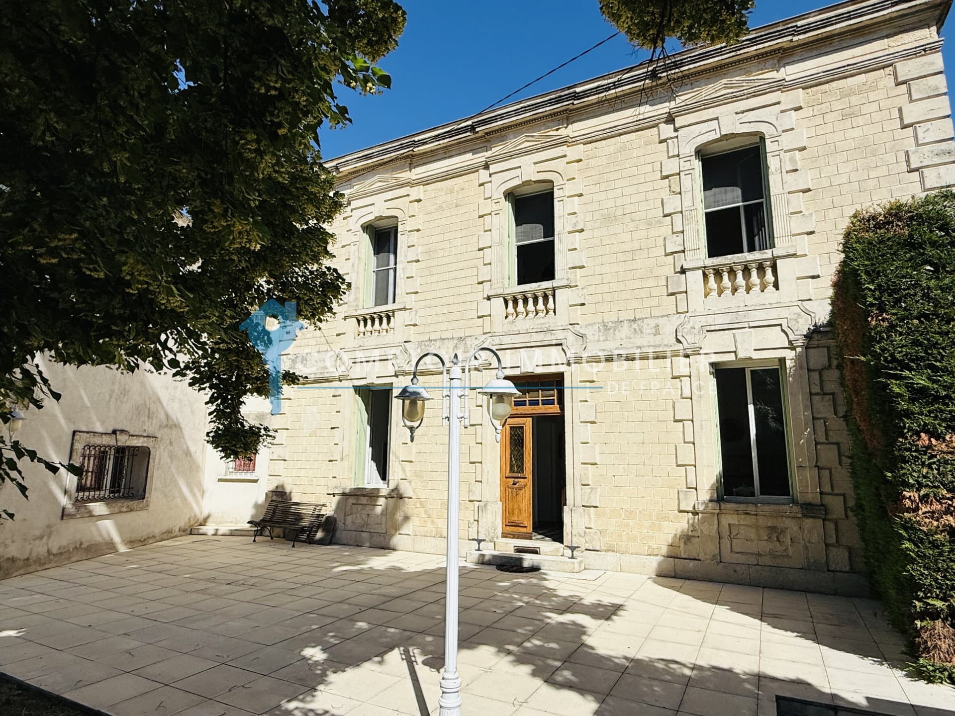 Castles for sale in Vauvert