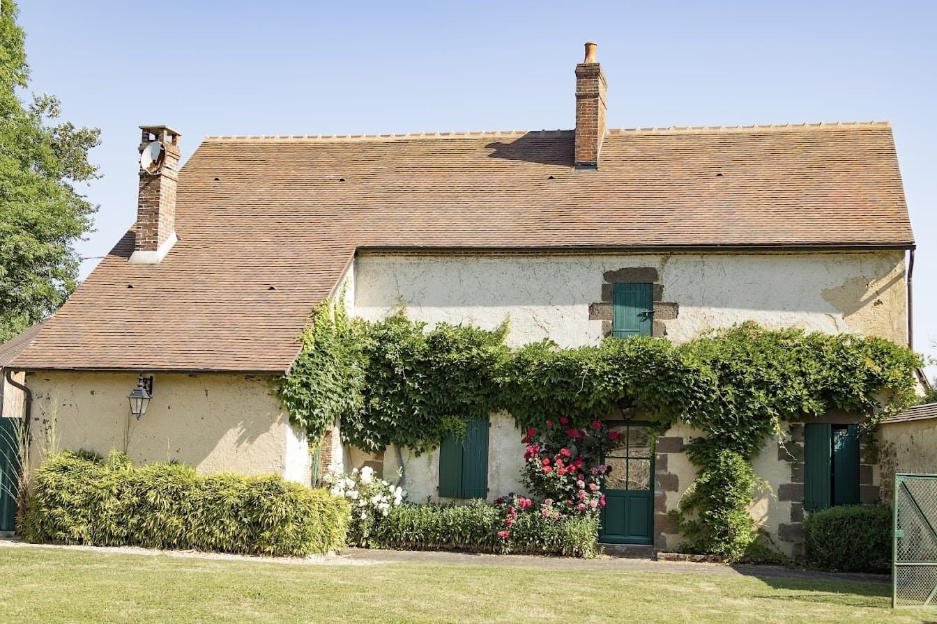 Stunning 216 Hectare Manor House Estate With Lakes And Gardens In Burgundy 4