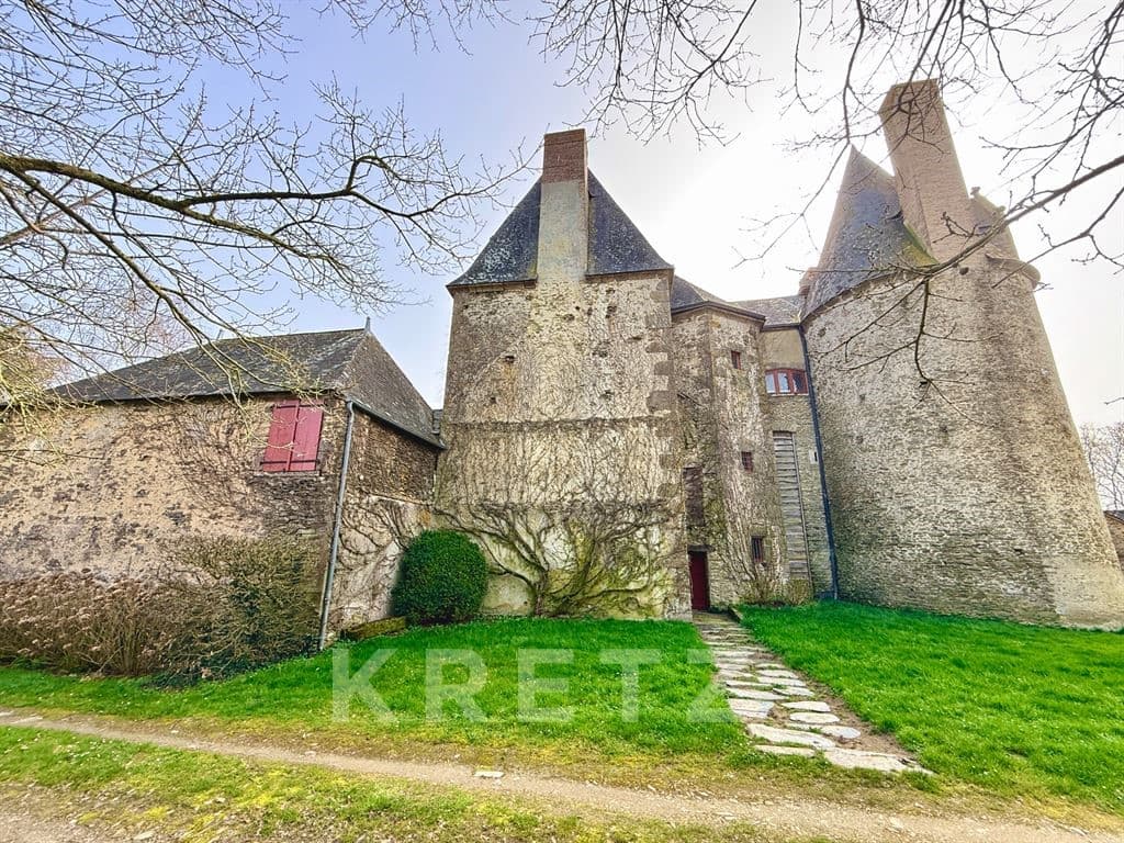 Historic Manor House with Wellness Area and Landscaped Garden 5