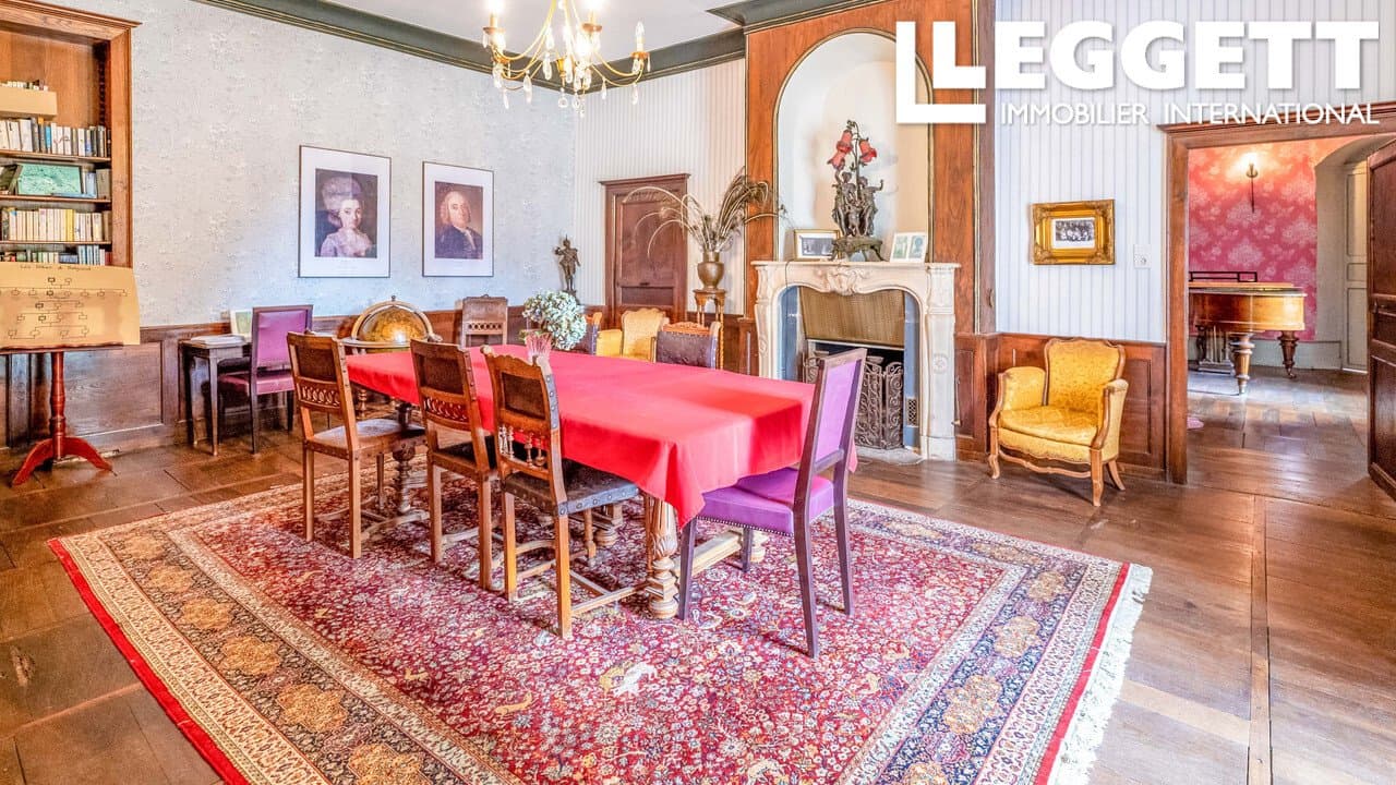 Lovely Château With 15 Bedrooms Set In 12 Hectares Of Woodland And Meadows 4