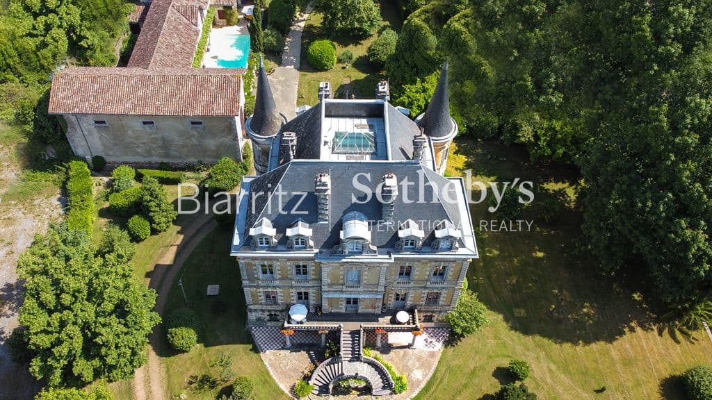 Magnificent 19th Century Castle With Pool And Outbuildings 5