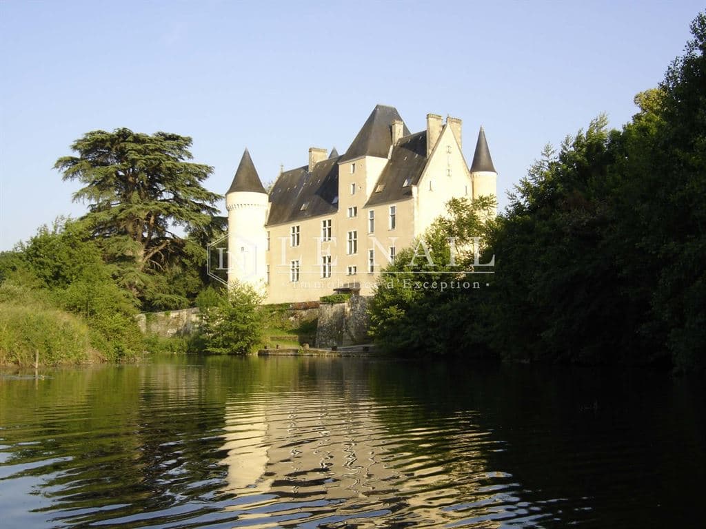 Historic 15th Century Castle With Spectacular Views And Extensive Grounds 2
