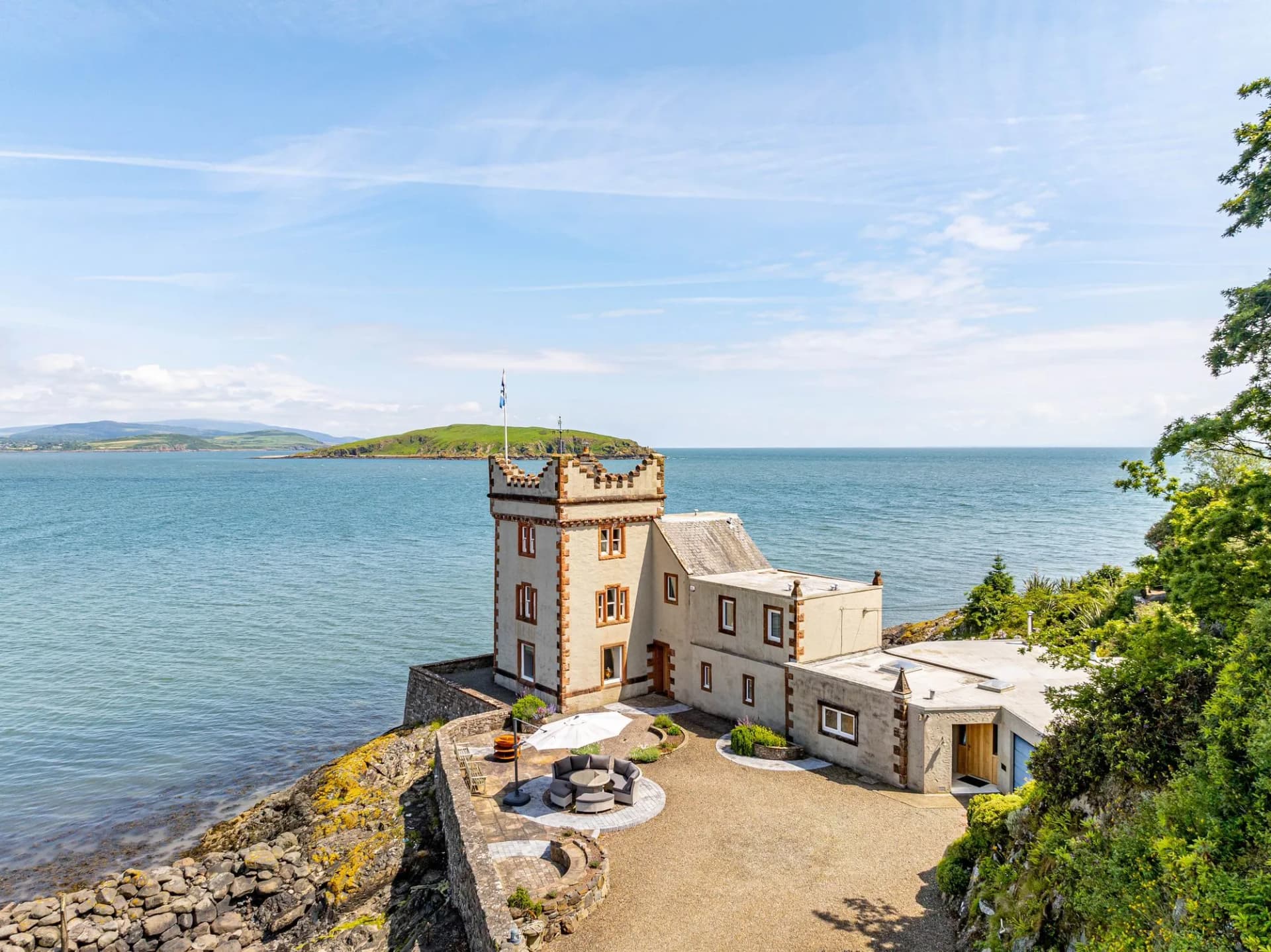 Balcary Tower 485000 Sqm 4 Bedrooms 5