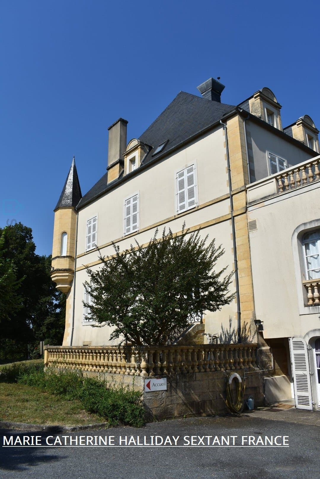 Exceptional Relais Château With Swimming Pool And Investment Potential 5