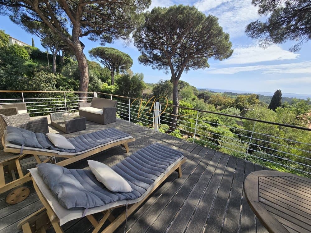 Charming House With Panoramic Sea View And Spacious Terrace 3