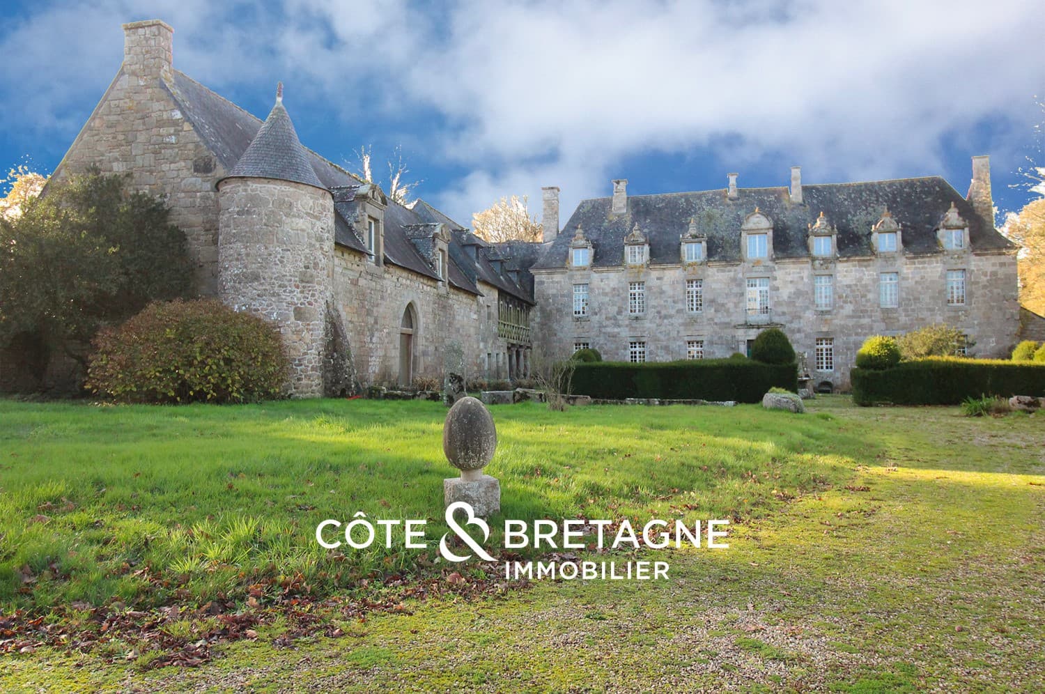 Prestigious Castle in Brittany 3