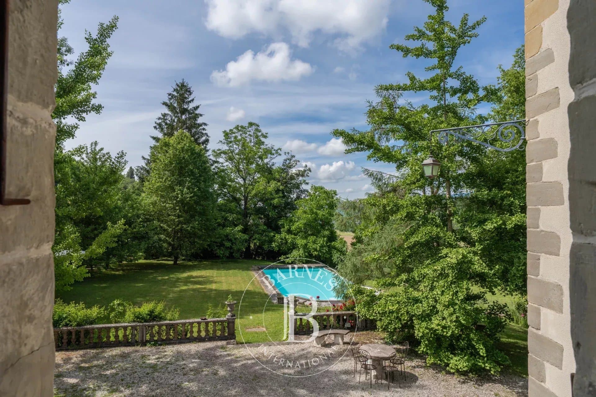 Château with Pool and Seven Bedrooms Near Annecy 4
