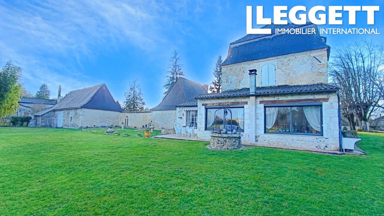 Historic Castle With 7 Bedrooms And Beautiful Grounds 4
