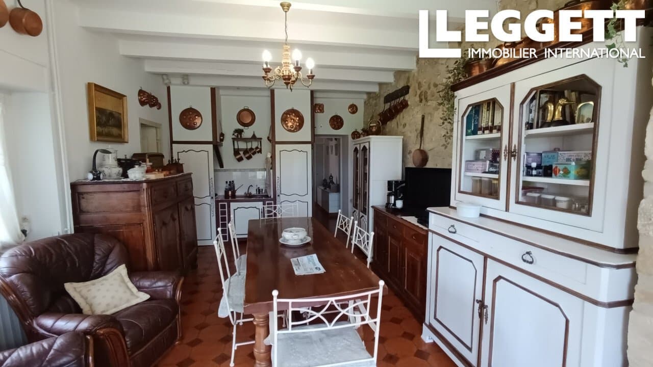 Historic Castle With 7 Bedrooms And Beautiful Grounds 5