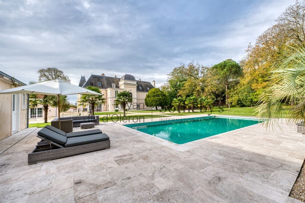 Exceptional 17th Century Château with Pool and Extensive Grounds 3