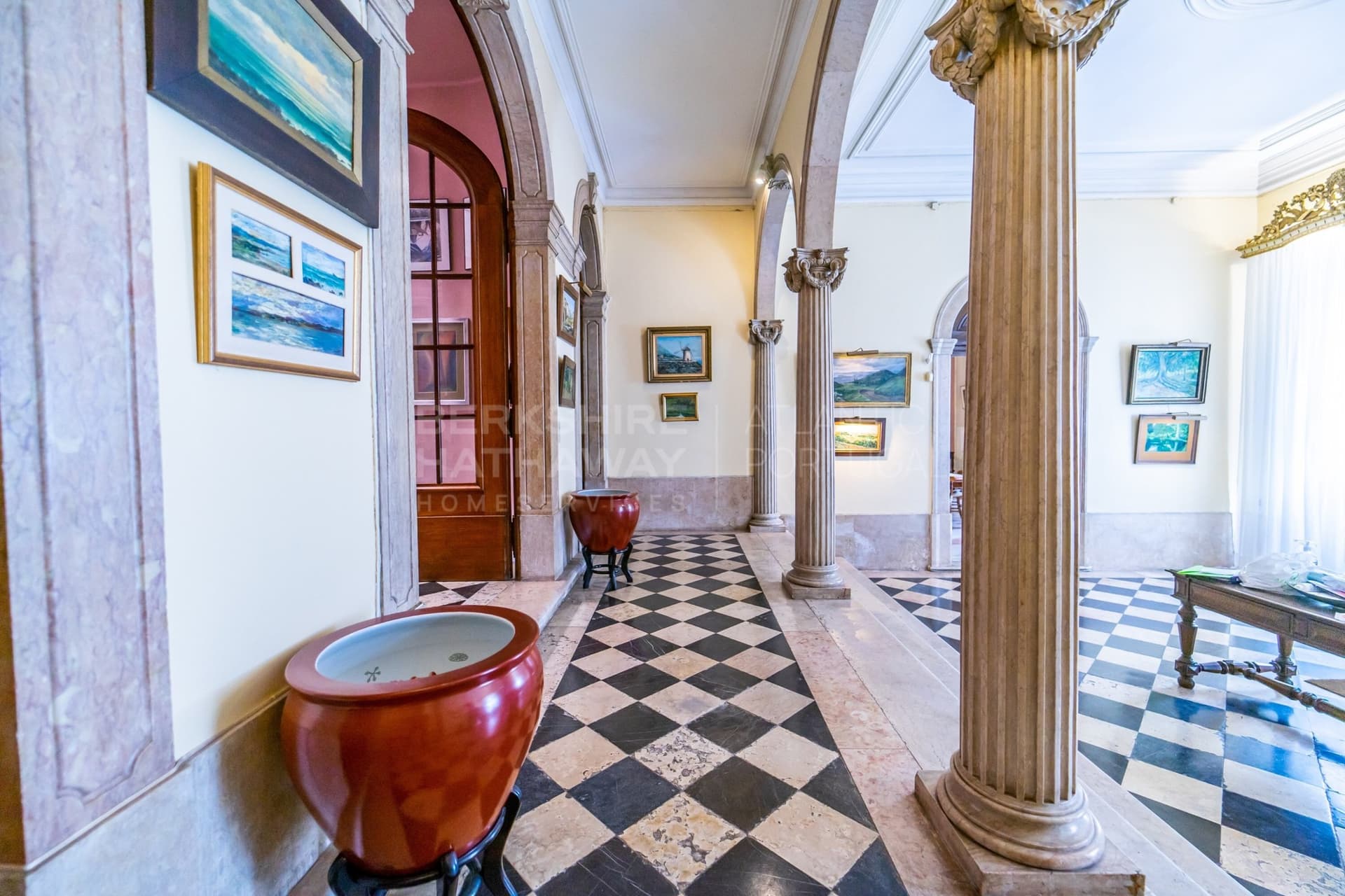Neoclassical Mansion With Imposing Reception Hall In Príncipe Real 5