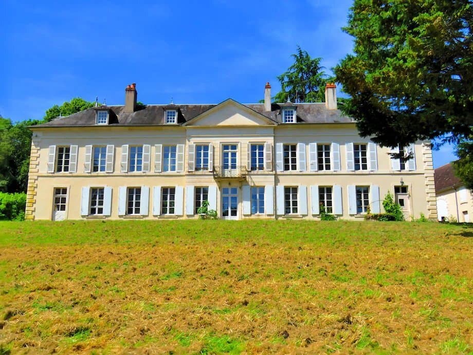 Castles for sale in Centre