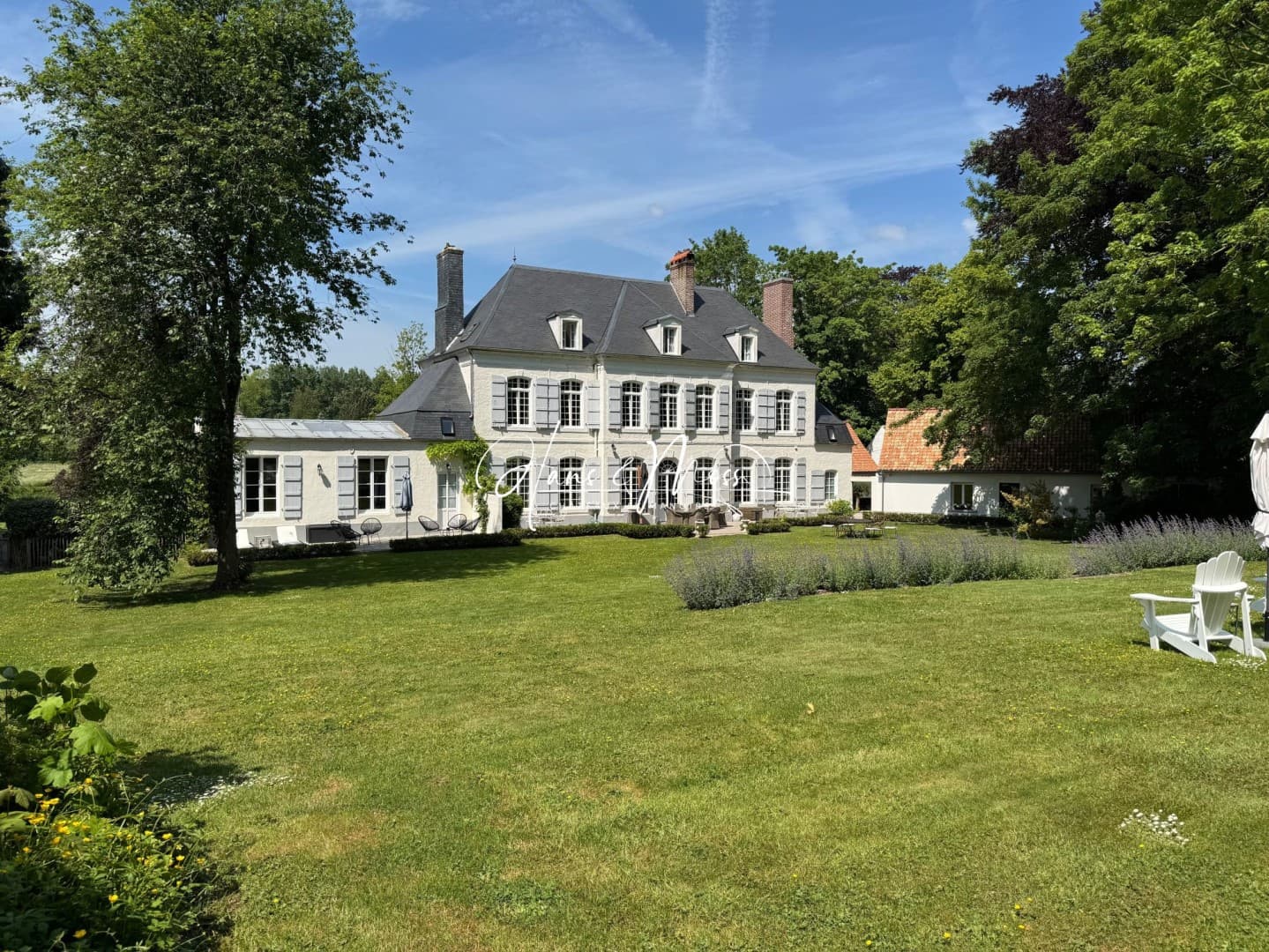 Charming 18th Century Castle With Swimming Pool 2