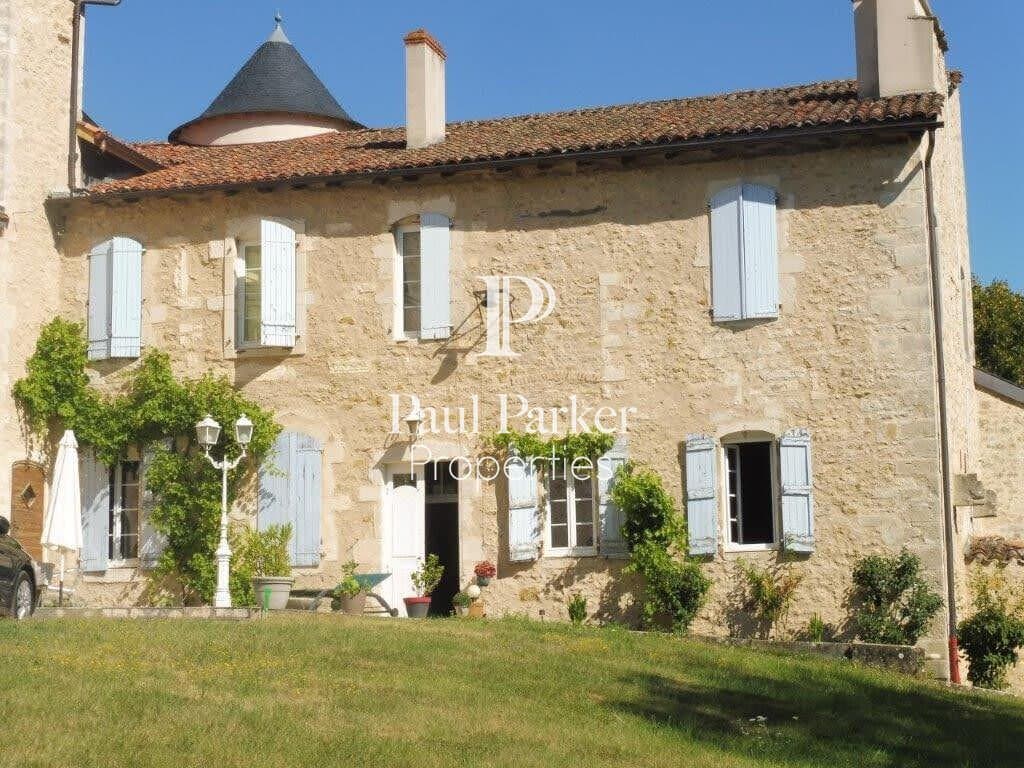 Historic 13th Century Château With Panoramic Views 2