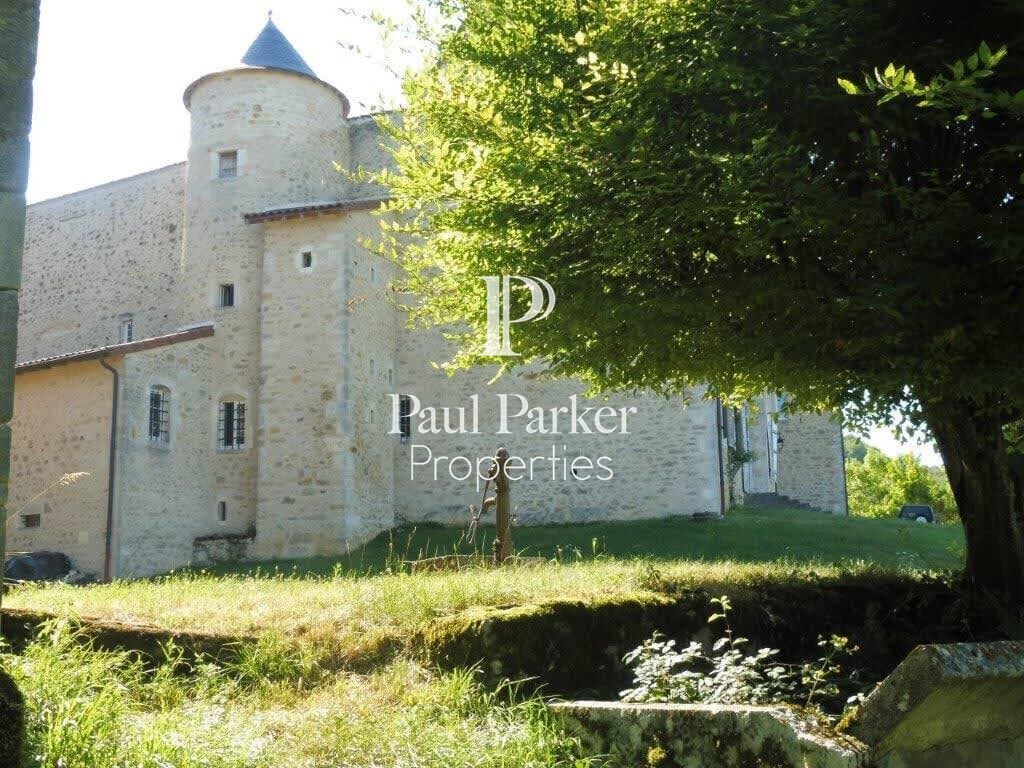 Historic 13th Century Château With Panoramic Views 5