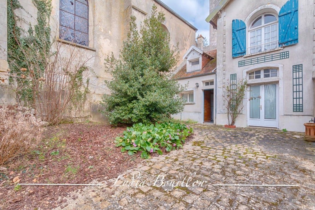 Elegant Napoleon III Residence With 10 Bedrooms And Expansive Park 5