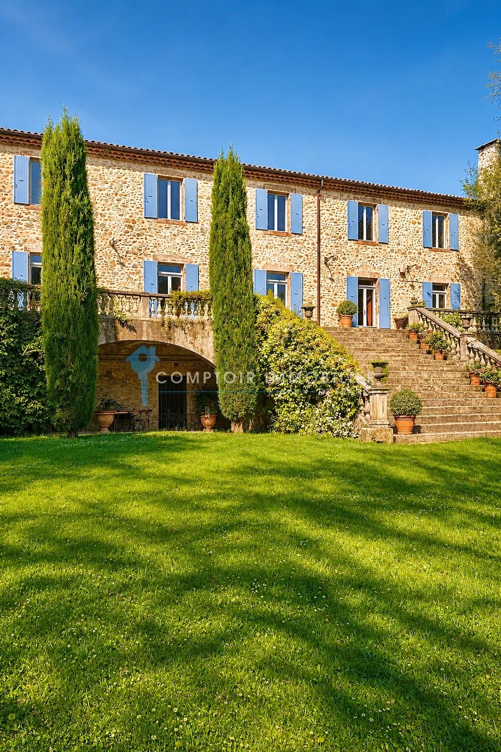 Charming 1850s Manor House With 4 Bedrooms And 5 Independent Accommodations 2