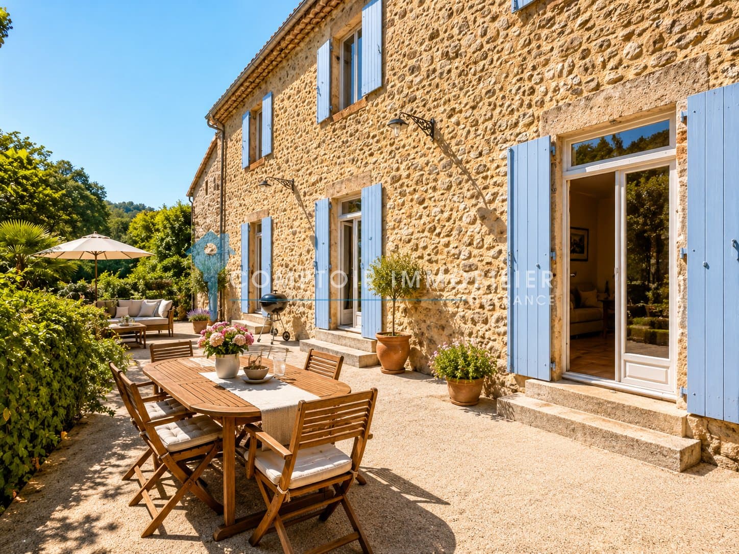 Charming 1850s Manor House With 4 Bedrooms And 5 Independent Accommodations 3