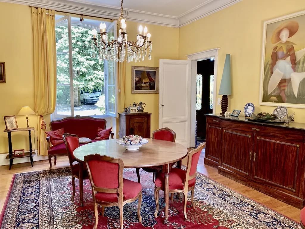 18th Century Château with 6 Bedrooms in 1.8 Hectare Park 5