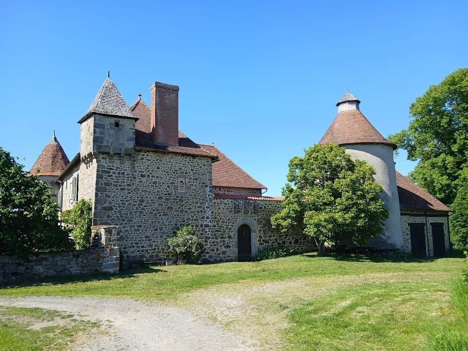 16th Century Castle With Guest House, Park, Paddocks And Woods 5
