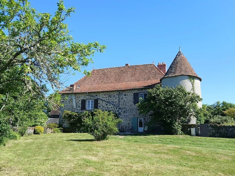 16th Century Castle With Guest House, Park, Paddocks And Woods 2