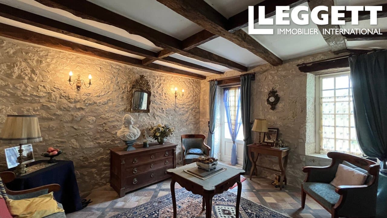 Exceptional 17th Century Charterhouse in Rural Setting 5