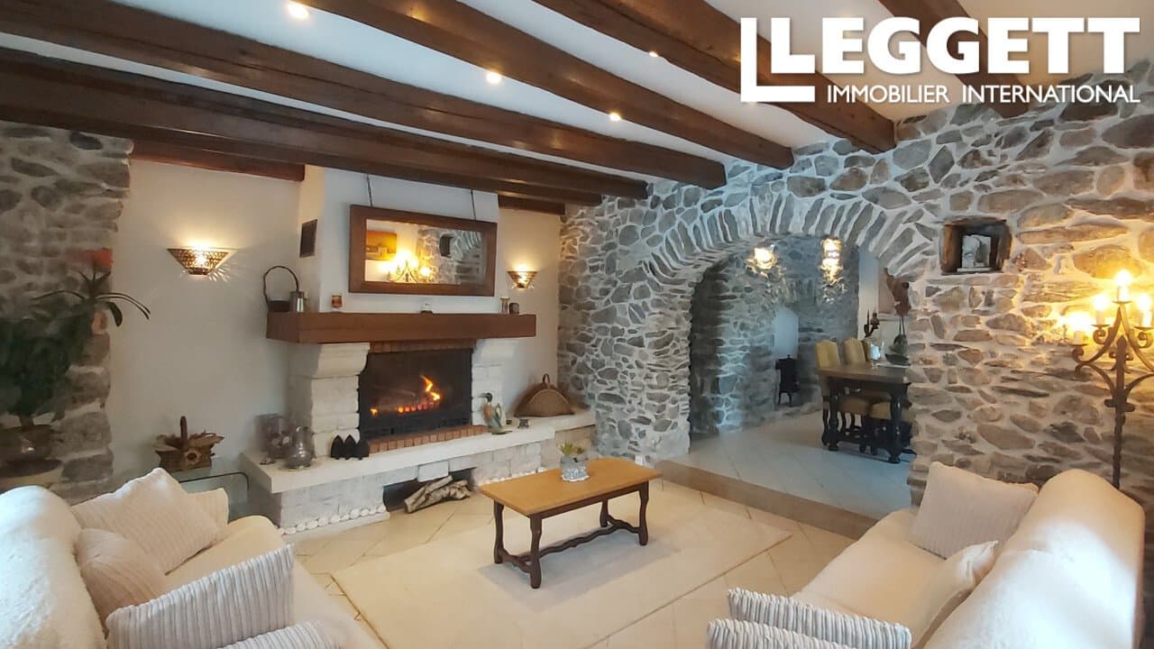 Distinctive Château With Swimming Pool And Panoramic Mountain Views 4