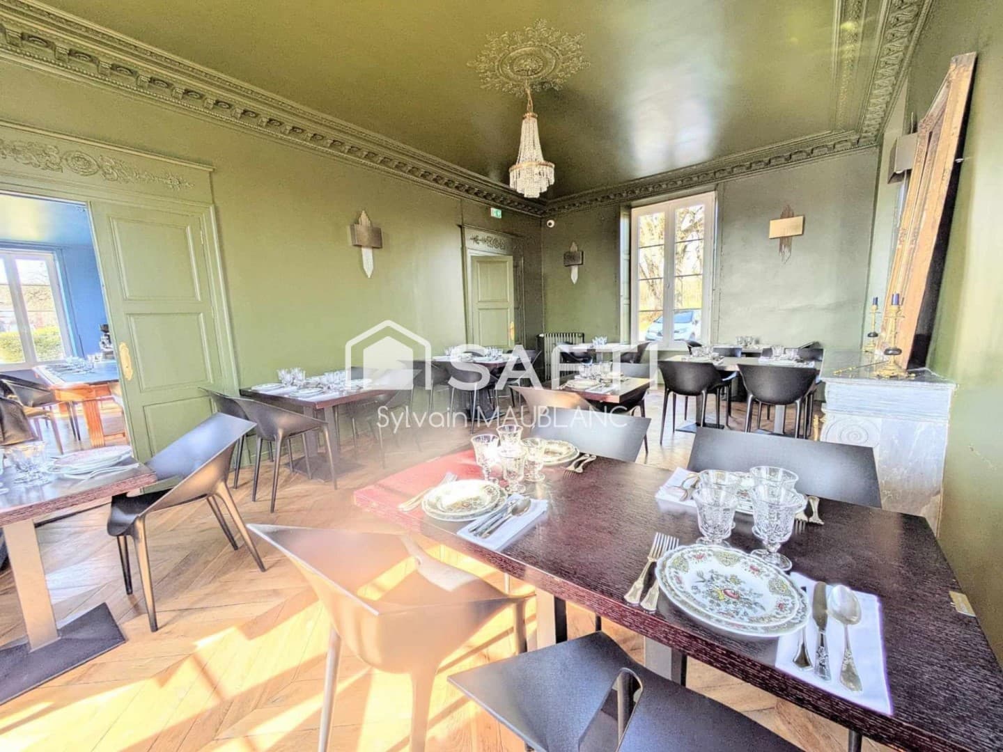 Charming 18th Century Castle with 9 Bedrooms 4