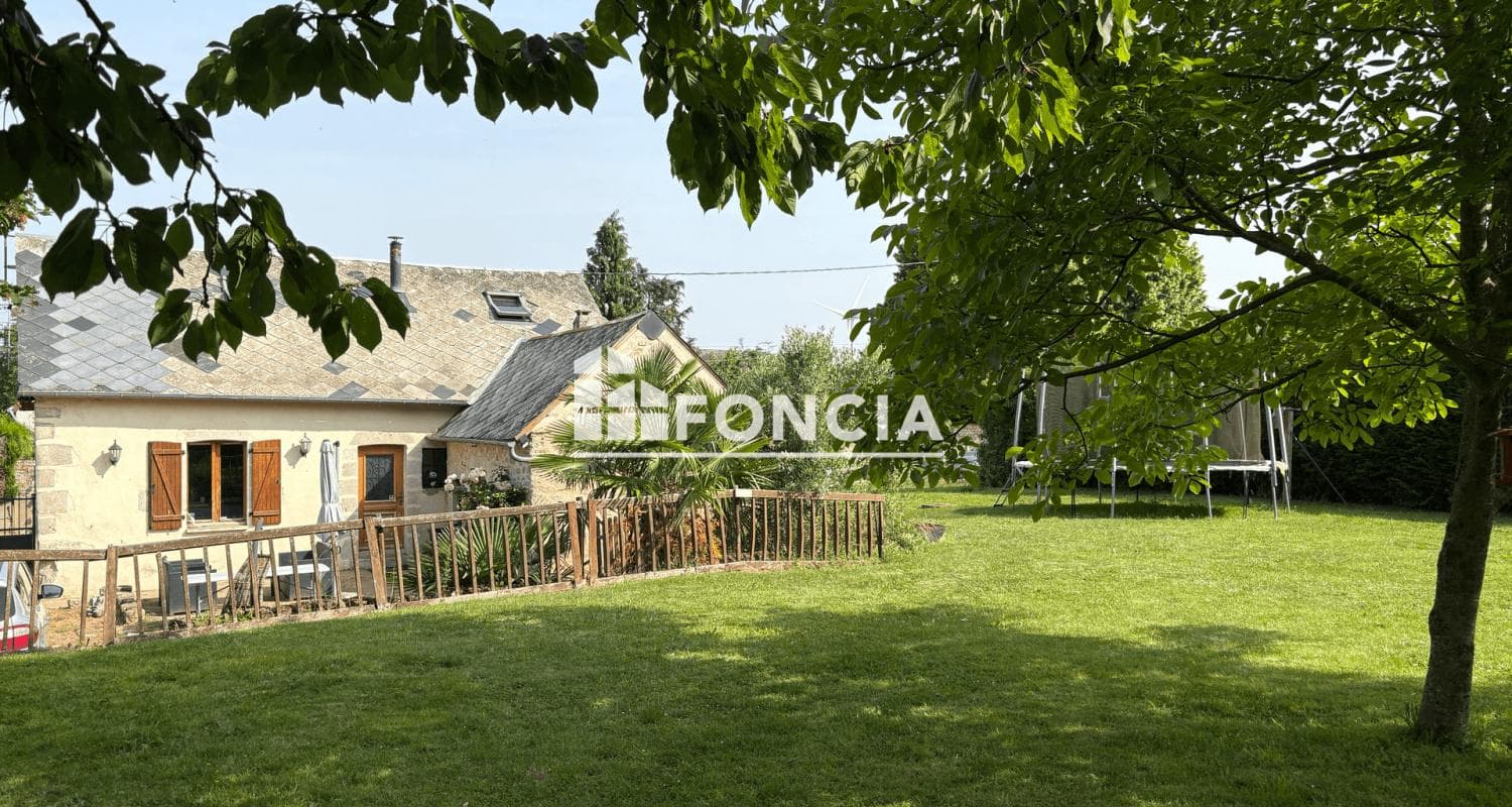 Charming Castle Built in 1900 with 3 Bedrooms 2