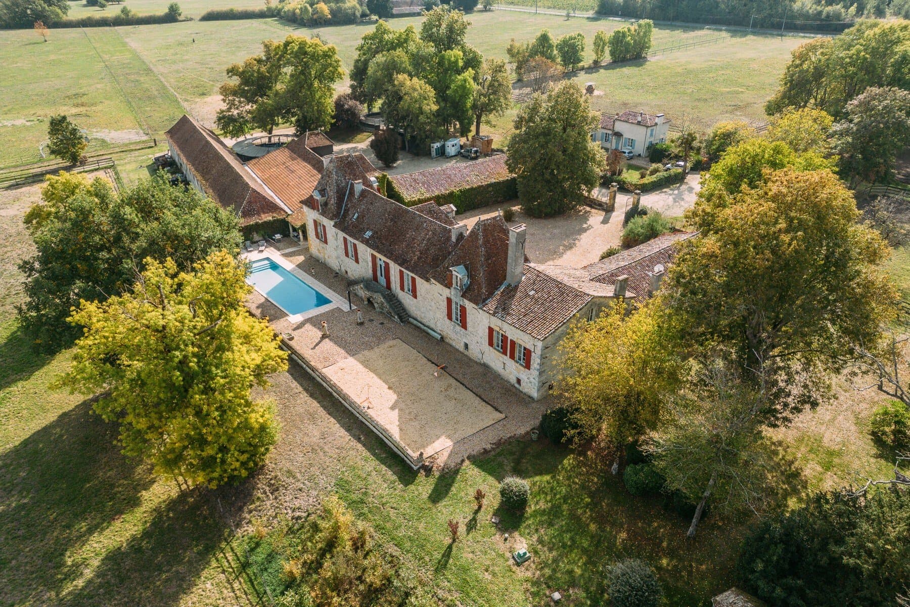 Château with 7 Bedrooms and Extensive Equestrian Facilities 5