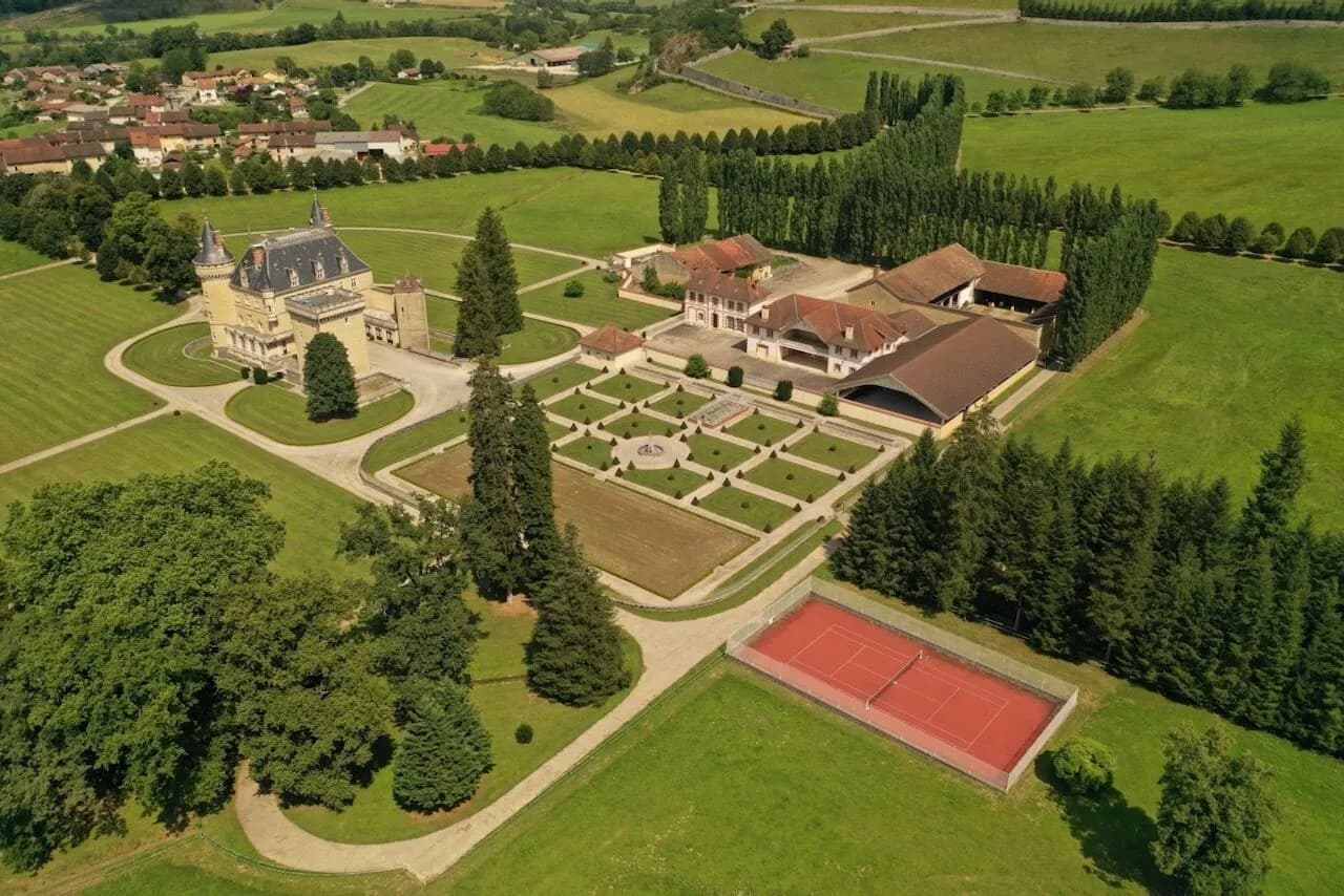 Exceptional 13th Century Castle With Extensive Grounds And Equestrian Facilities 3