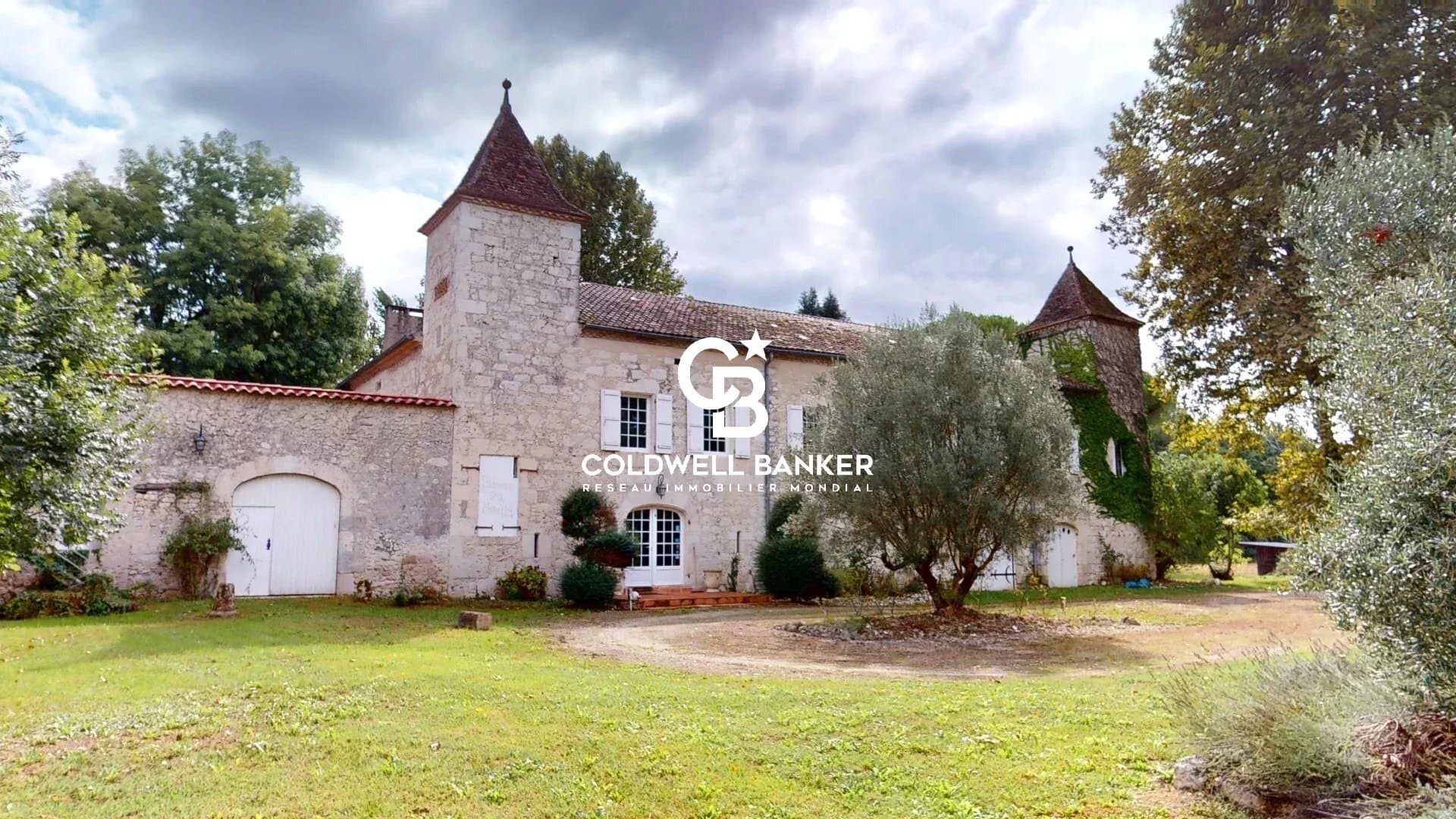 Charming Mill With Heated Indoor Pool And Spa In Quercy Blanc — in Occitanie, France