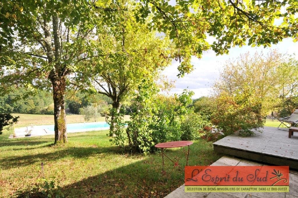 Organic Wine Estate Château With 6 Bedrooms And 360° Views 2