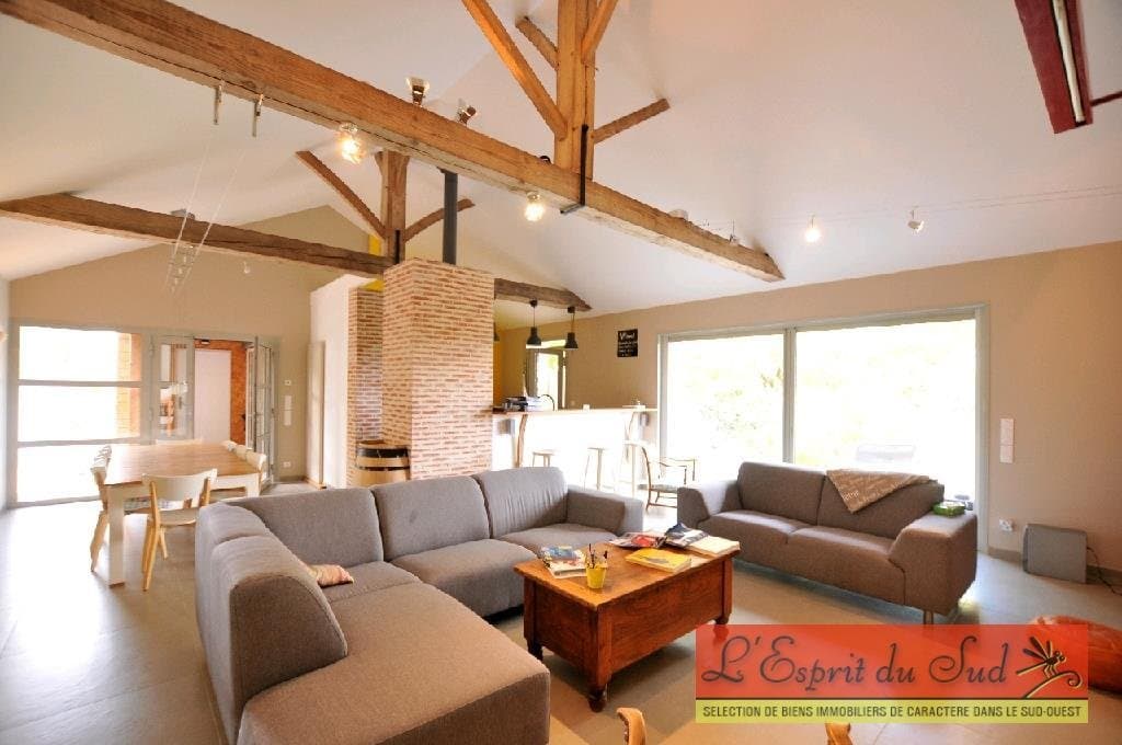 Organic Wine Estate Château With 6 Bedrooms And 360° Views 5