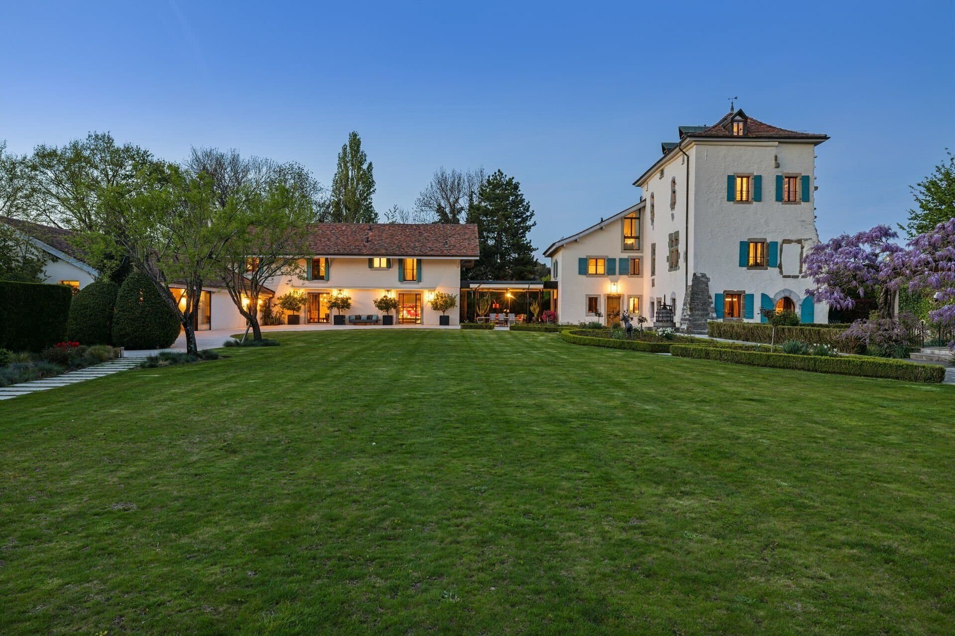 Majestic Castle with Indoor Pool and Staff House Near Geneva 4