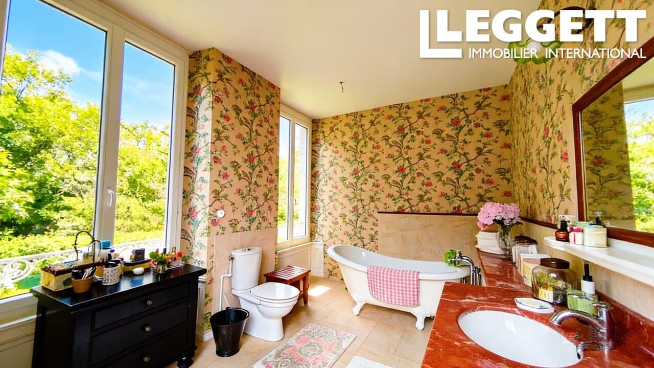 Exceptional Riverside Manoir With Gîte And Private River Frontage 5