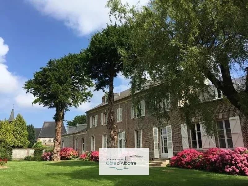 Charming 19th Century Castle with 6 Bedrooms — in Picardy, Hauts-de-France