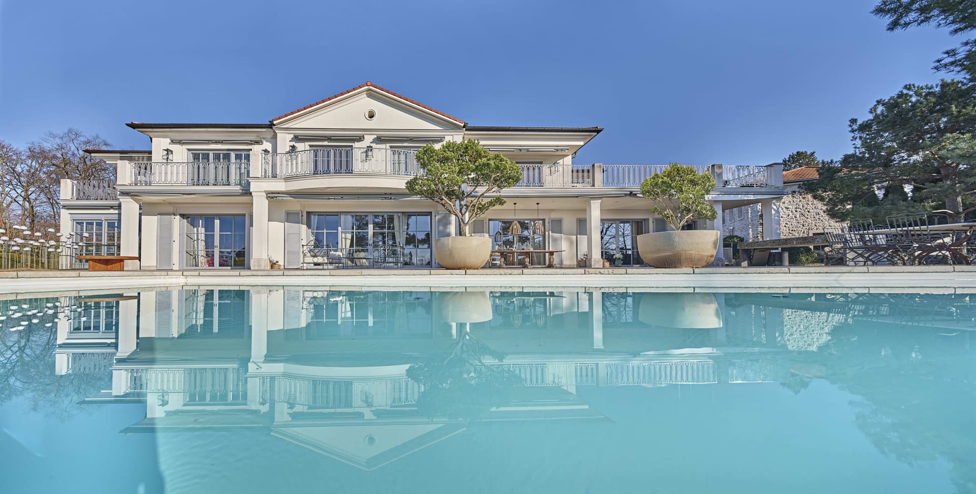 Exclusive Estate with Private Shore Rights on Lake Ammersee 4