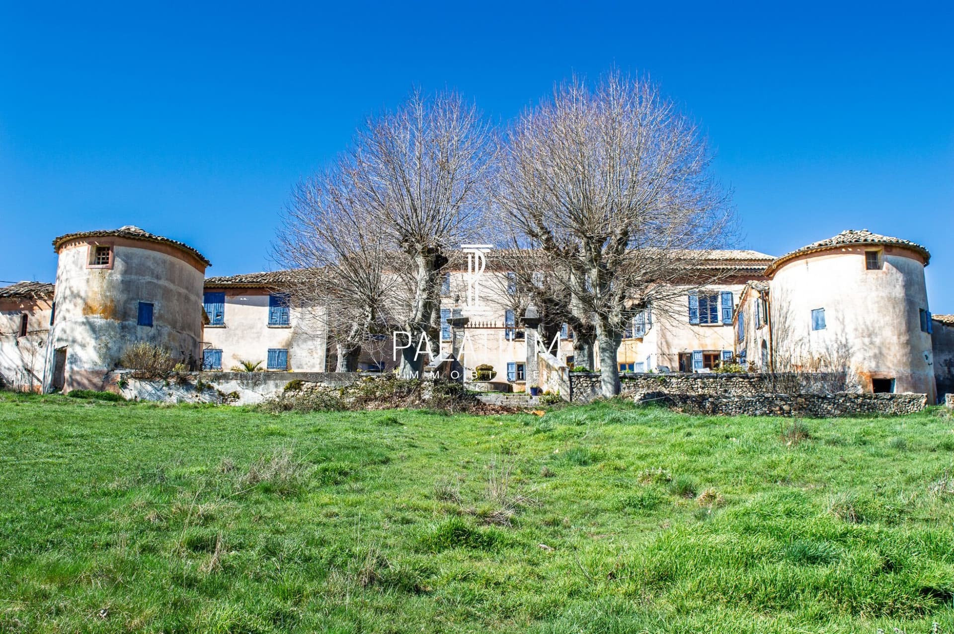 Historic Château With Pool And 360° View Over Lavender Hills