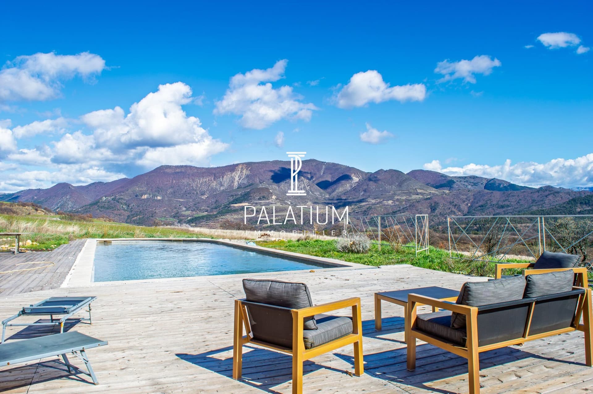 Historic Château With Pool And 360° View Over Lavender Hills 3