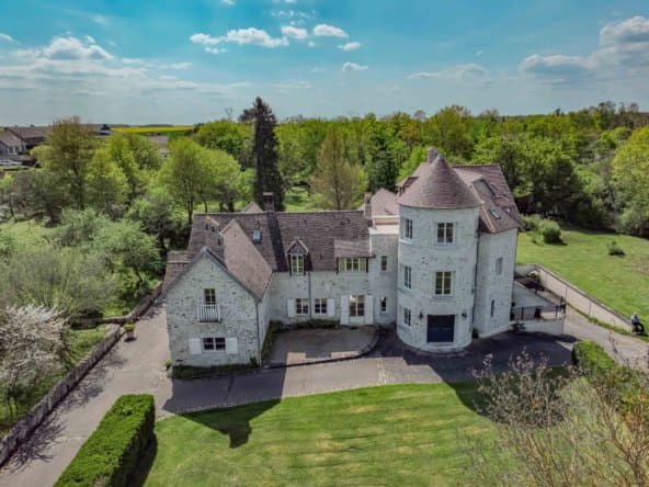 Magnificent 15th Century Manor With Panoramic Views 4