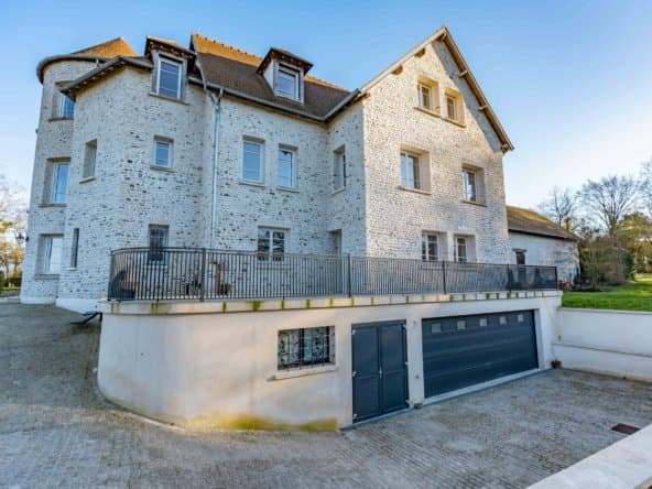 Magnificent 15th Century Manor With Panoramic Views 2