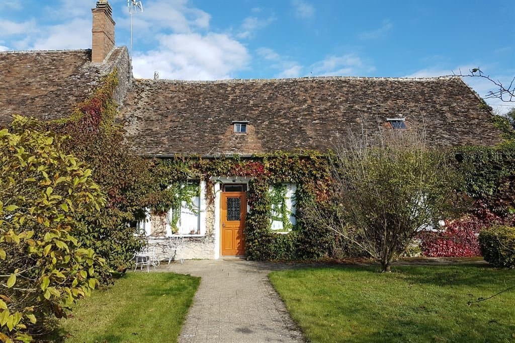18-Hole Golf Course With Historic 12th Century Templar Farm