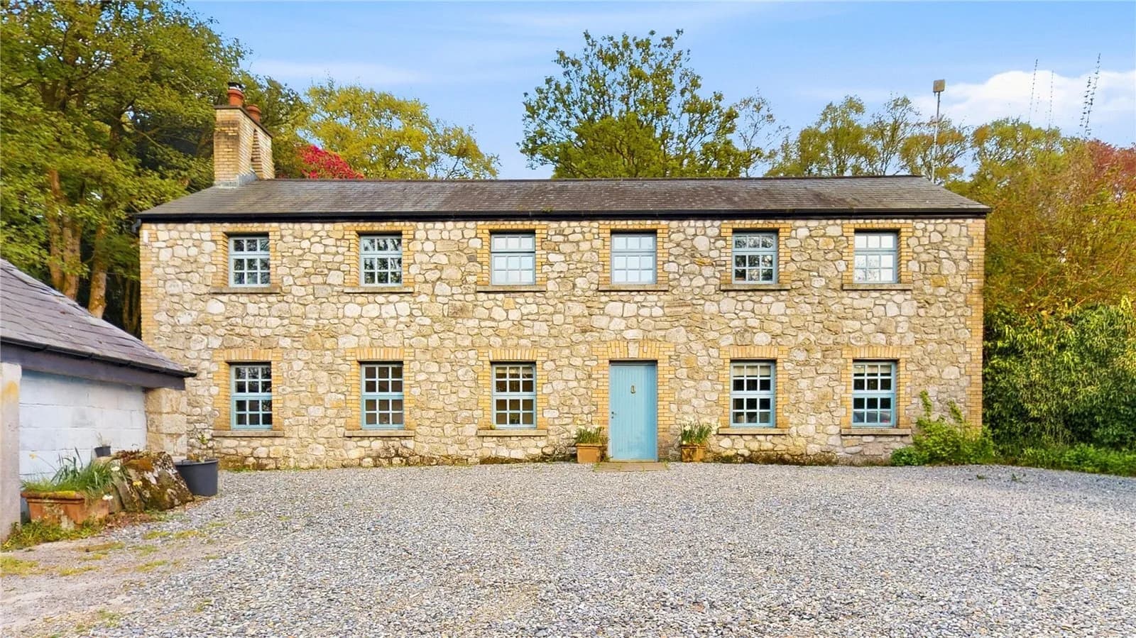 Glenasmole Lodge 34.3 Acres 5 Bedrooms 3