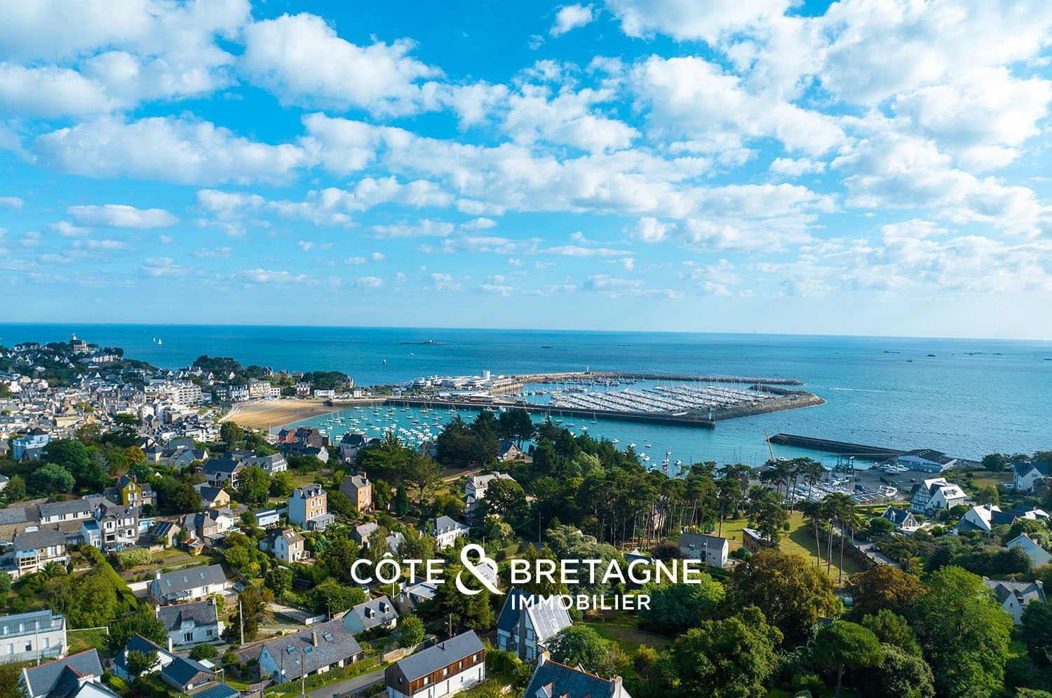 Elegant Property with Sea View and Landscaped Grounds in Étables-sur-Mer 4