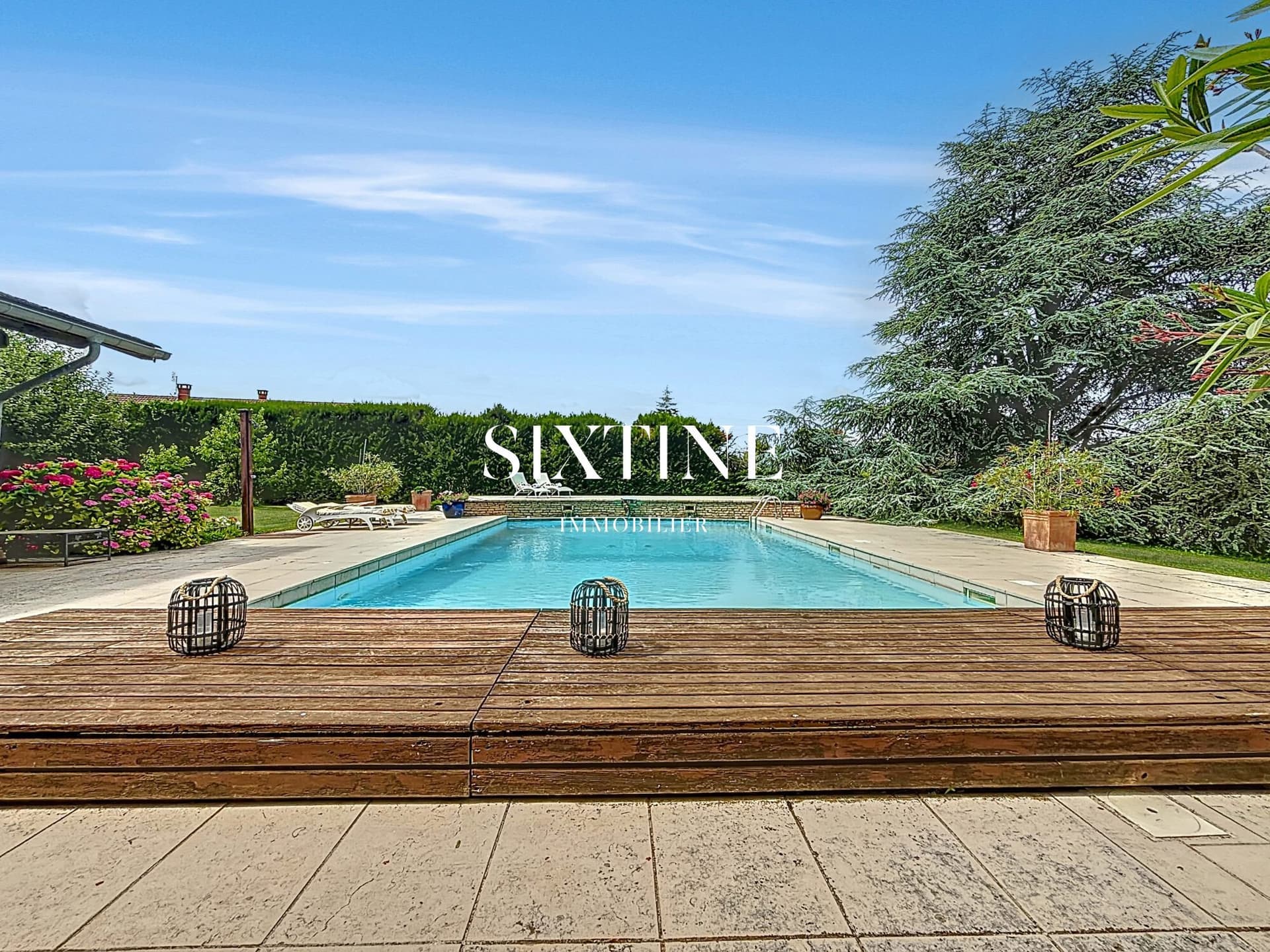 Exceptional 13th Century Manor House With Heated Pool And Walled Park 2